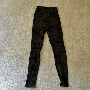 LULULEMON CAMO ALIGN LEGGINGS SIZE 2